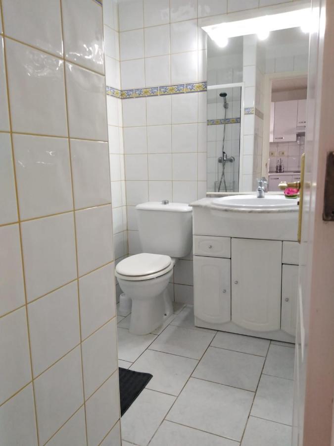 House Lilu - Luminoso Monolocale Apartman Arona  Kültér fotó